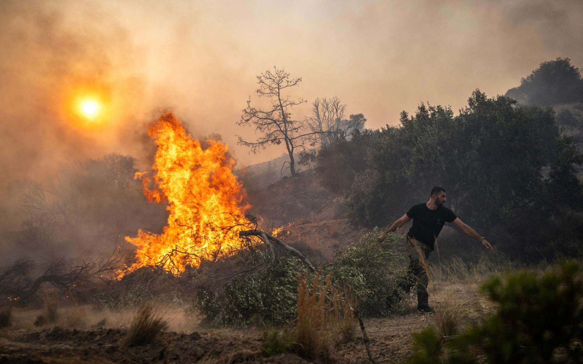 EU's climate change mo<em></em>nitoring service co<em></em>nfirmed global temperatures have stood at record highs for each of the last 12 months