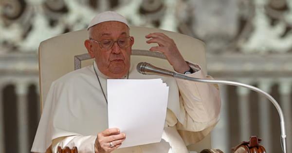 Pope Francis says refusing aid to migrants a 'grave sin'